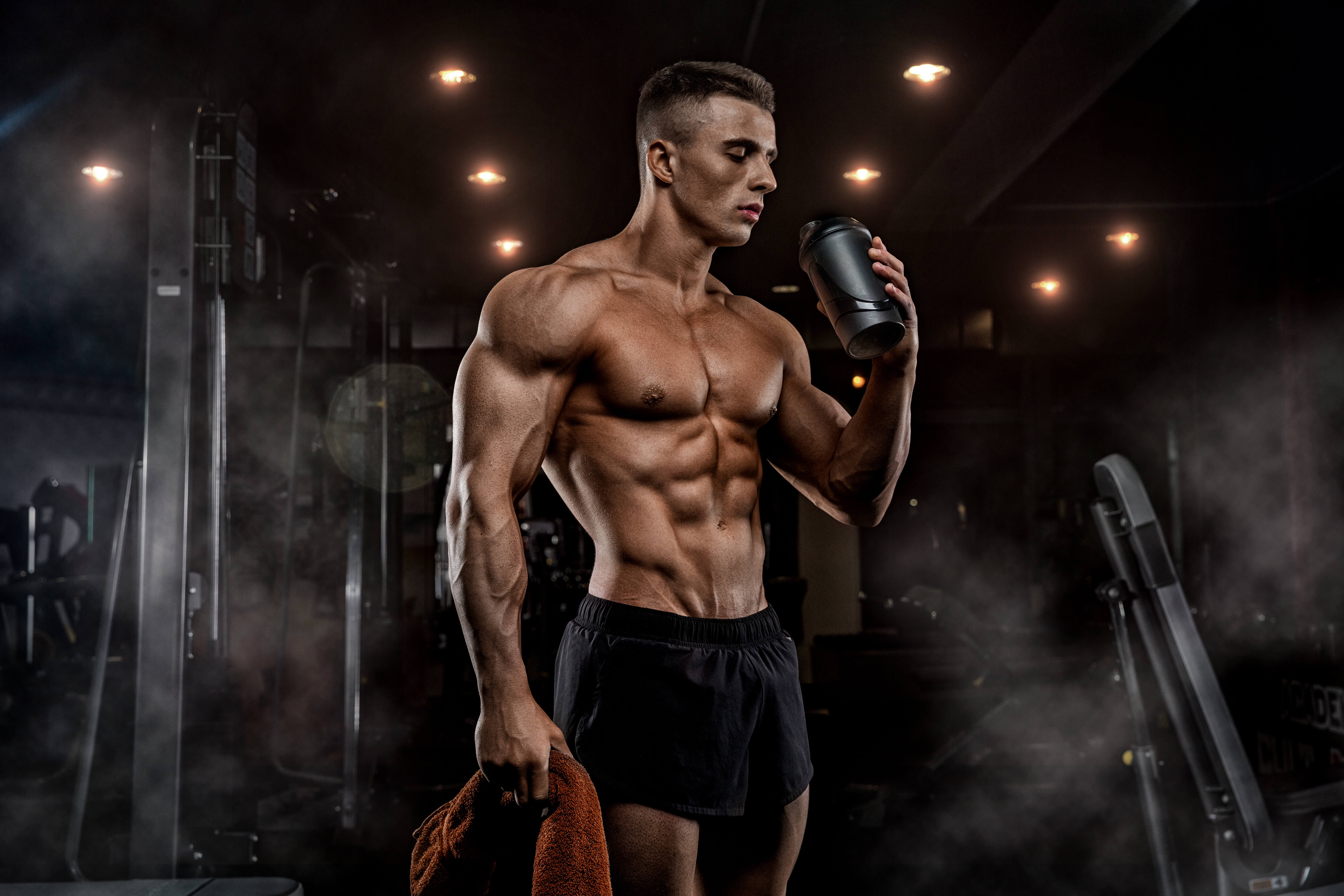 férfi - táplálékkiegészítők a tömegért és a szobrászatért 
