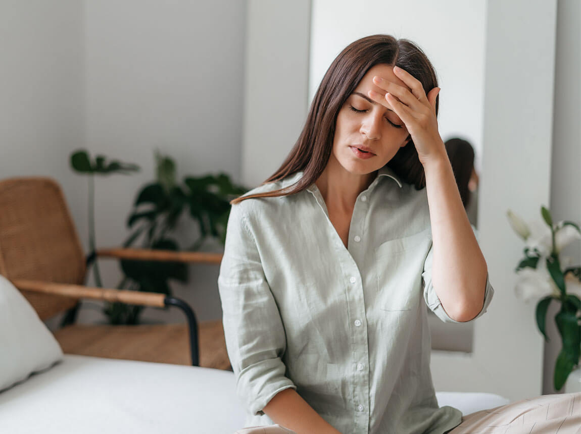 nő - fejfájás, vashiány