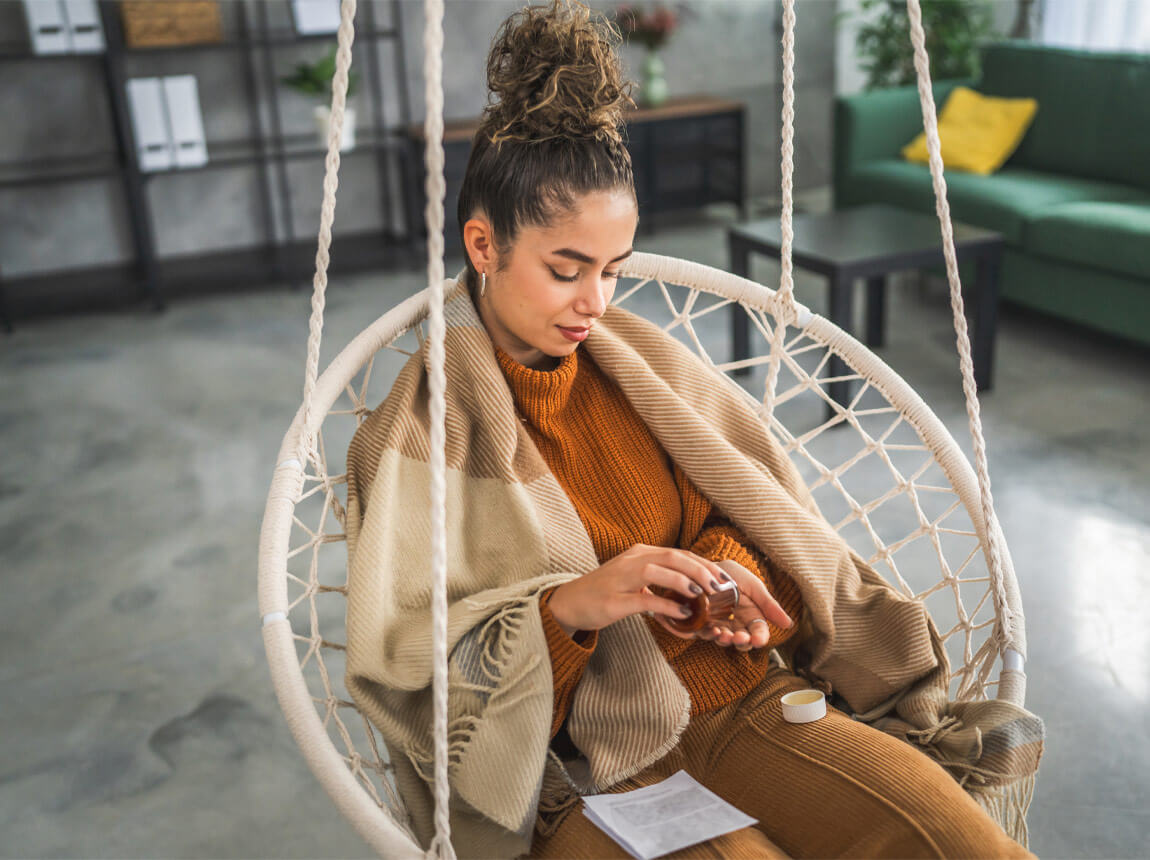 nő q10 kapszulával 