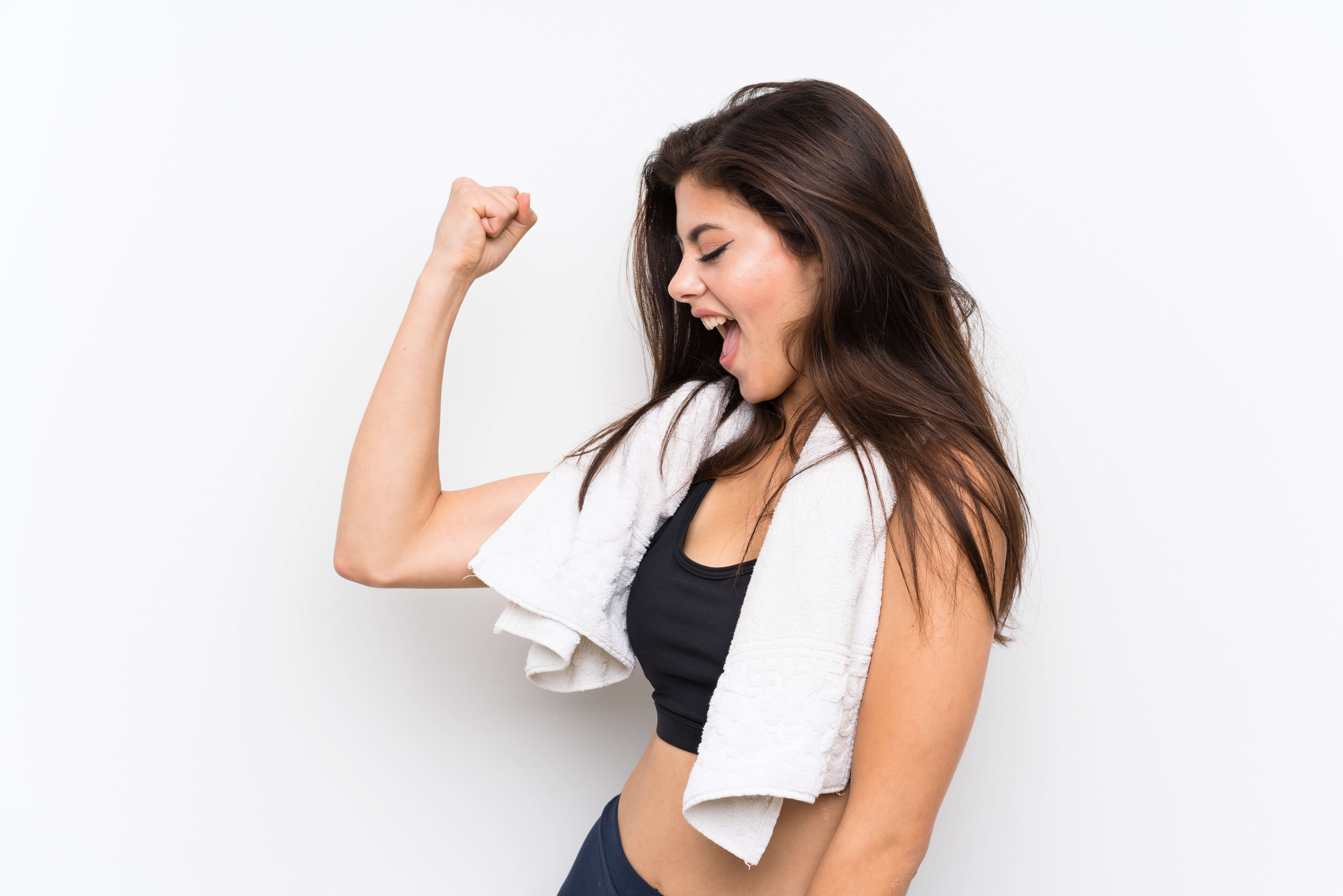 vidám nő a konyhában - rugalmasság 