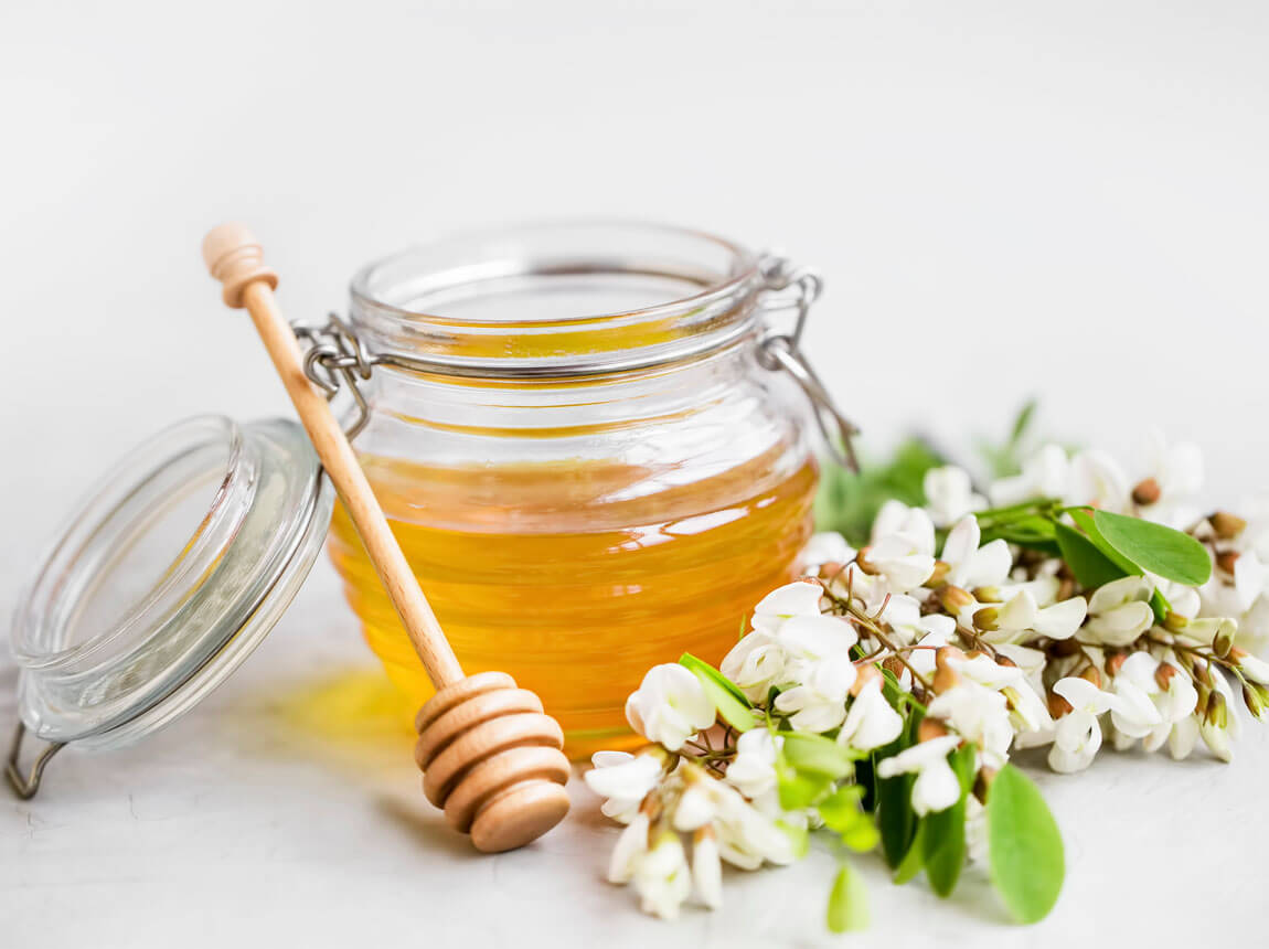 akácméz