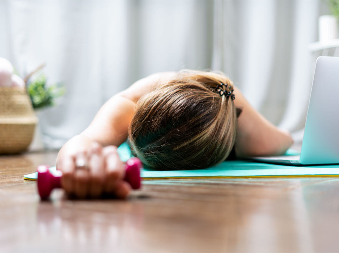 edzés után fáradt nő 