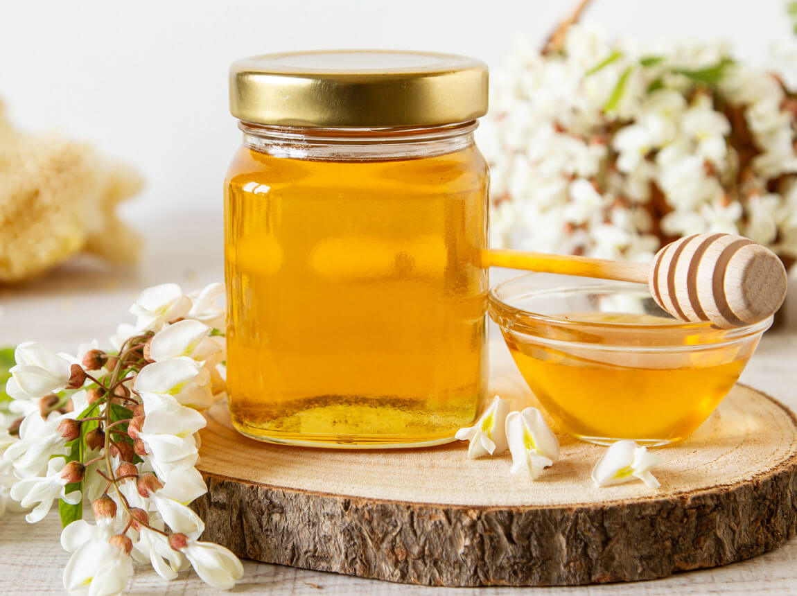akácméz