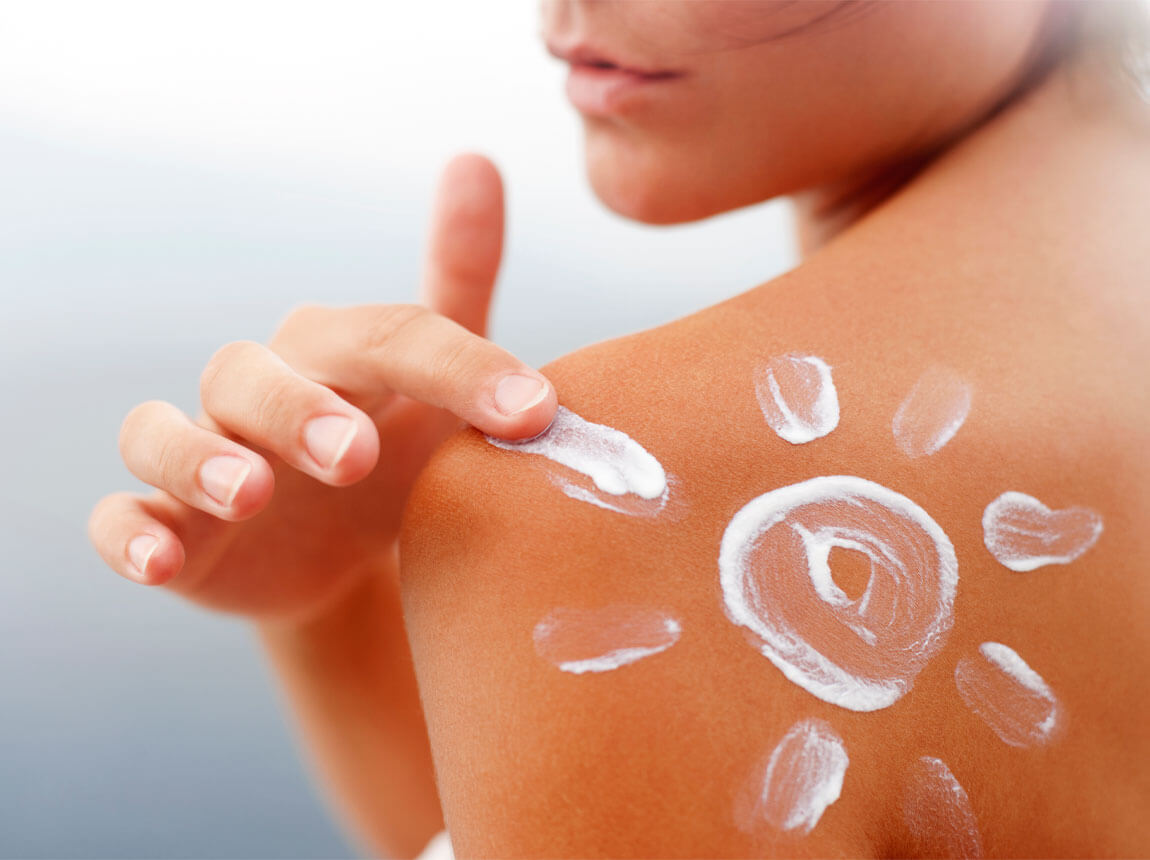 nő - barnulás, fényvédő krém