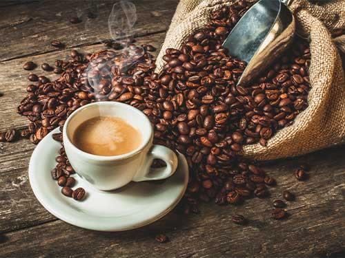 Mennyi koffeint tartalmaz a kávé, a tea és a yerba mate?
