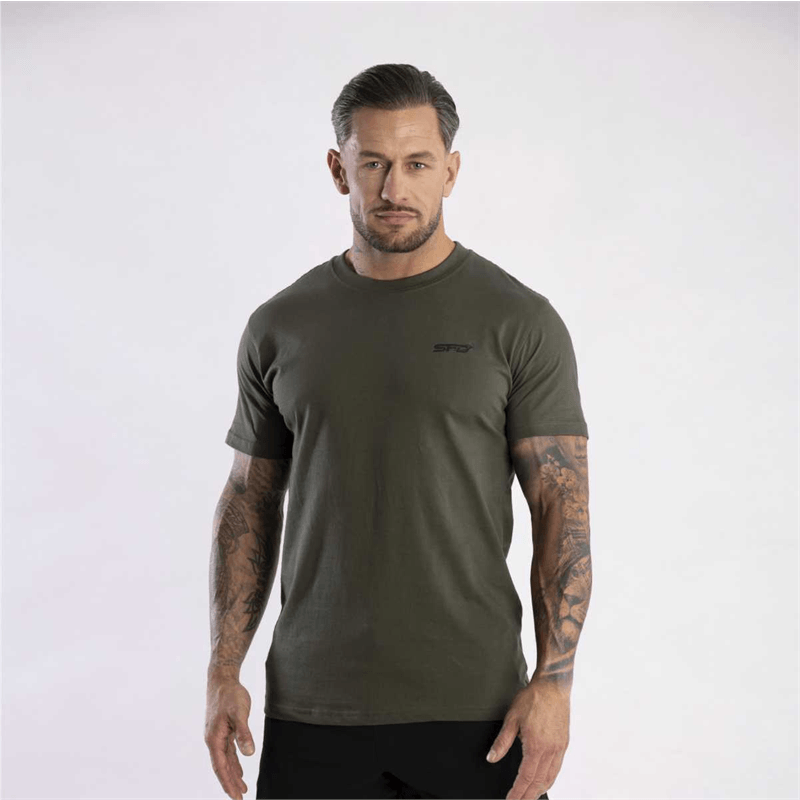 SFD WEAR FÉRFI PÓLÓ ESSENTIAL OLIVE